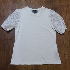 PREMISE Lace Sleeve Tshirt womens Medium